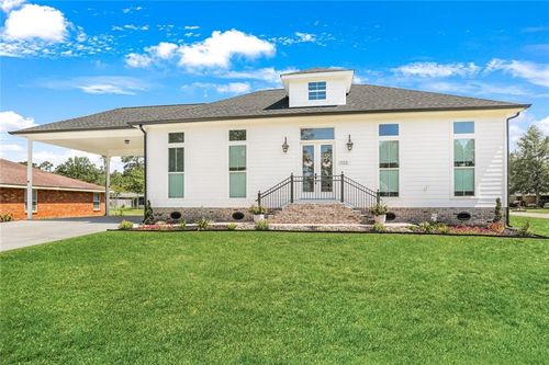 1122 Maine Ave, Slidell, LA, 70458-3017 | Card Image
