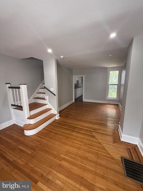 38 N Keystone Ave, UPPER DARBY, PA, 19082-1702 | Card Image