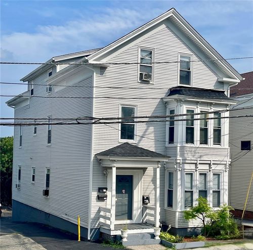 2-124 East St, Woonsocket, RI, 02895-8724 | Card Image