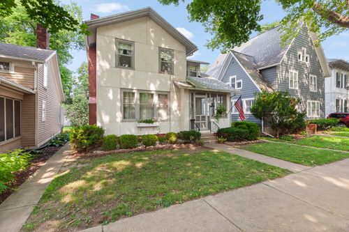 426 State St, Adrian, MI, 49221-2935 | Card Image