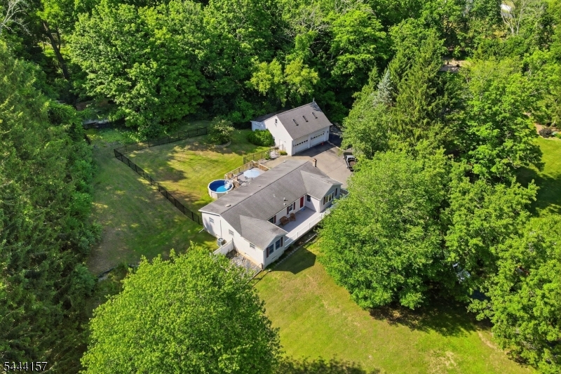 Residential in Hampton Twp. 2