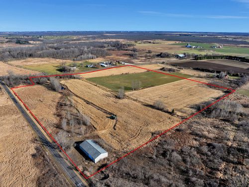 N7315 County Road T, GLENBEULAH, WI, 53023 | Card Image