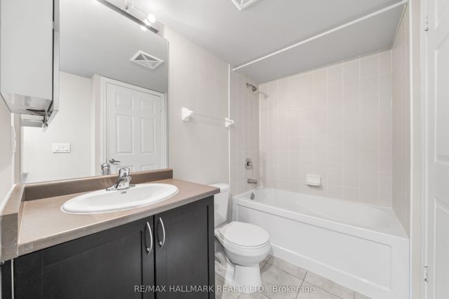 3501 - 19 Grand Trunk Cres, Condo with 1 bedrooms, 1 bathrooms and 1 parking in Toronto ON | Image 17