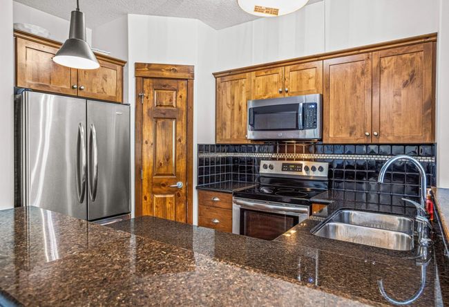 313 - 80 Dyrgas Gate, Townhouse with 3 bedrooms, 3 bathrooms and 2 parking in Canmore AB | Image 25