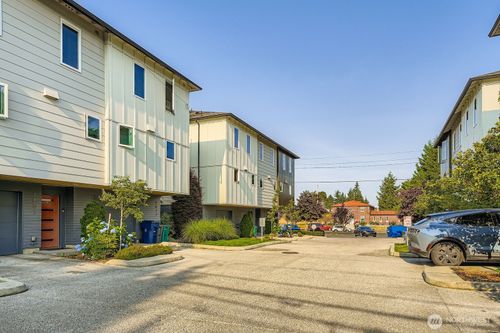 1803 Sw 96th Ln, Seattle, WA, 98106-4004 | Card Image