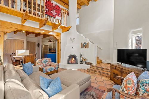 apt-27-624 Galisteo St, Santa Fe, NM, 87505-8882 | Card Image