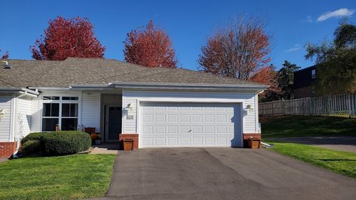 2226 Lower Afton Rd E, Saint Paul, MN, 55119-5100 | Card Image