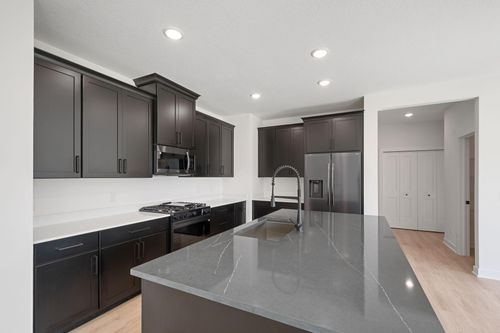 11851 35th St N, Lake Elmo, MN, 55042-5533 | Card Image