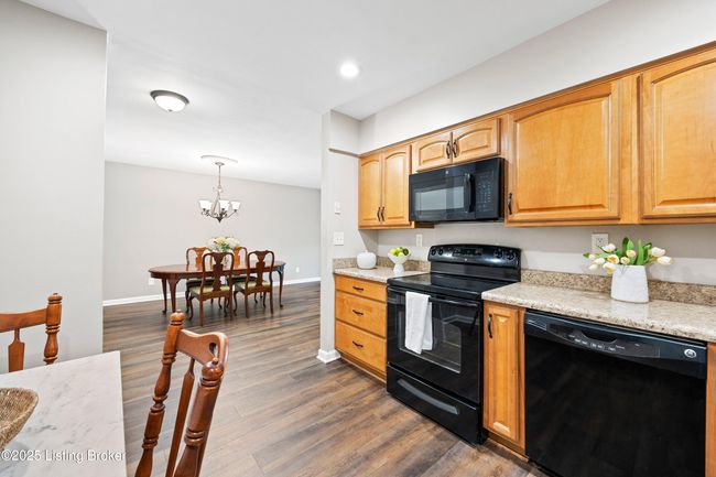 203 - 1600 Gardiner Ln, Condo with 2 bedrooms, 2 bathrooms and null parking in Louisville KY | Image 13
