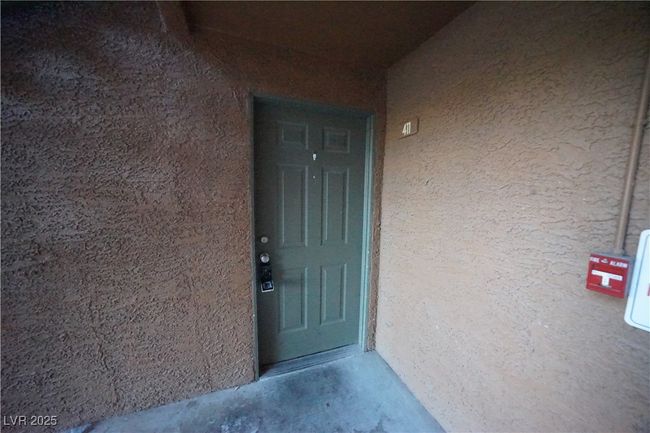 UNIT-411 - 2120 Ramrod Ave, Condo with 1 bedrooms, 1 bathrooms and null parking in Henderson NV | Image 4