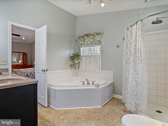 105 Blanche Cir, House other with 4 bedrooms, 3 bathrooms and null parking in WINCHESTER VA | Image 18