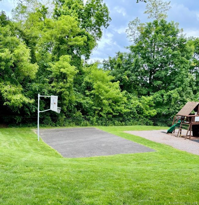 UNIT-6-8 - 55 Mill Plain Rd, Condo with 3 bedrooms, 3 bathrooms and null parking in Danbury CT | Image 23
