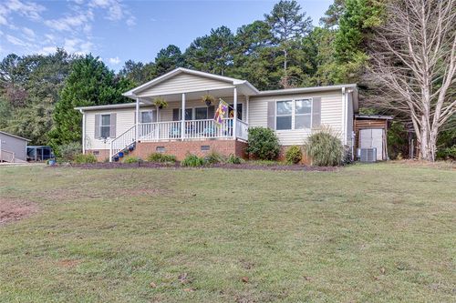 124 Singleton Dr, Townville, SC, 29689-4249 | Card Image