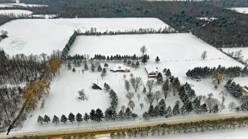 209 Lake St, Lyn, ON, K0E1M0 | Card Image