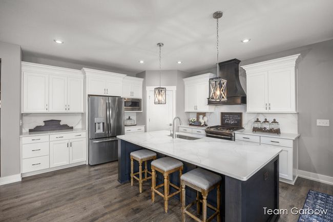 01 - 8393 Woodhaven Dr Sw, Condo with 3 bedrooms, 3 bathrooms and null parking in Byron Center MI | Image 5
