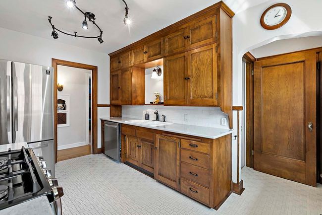 6721 Nicollet Ave, House other with 5 bedrooms, 2 bathrooms and null parking in Richfield MN | Image 13
