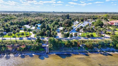 5603 Indian River Dr, Fort Pierce, FL, 34982-7752 | Card Image