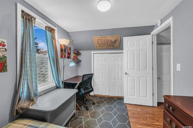 23 E Woodside Ave, House other with 4 bedrooms, 1 bathrooms and null parking in Patchogue NY | Image 18