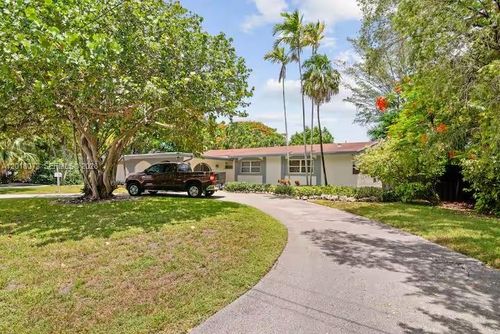 13325 Sw 84th Ave, Pinecrest, FL, 33156-6621 | Card Image