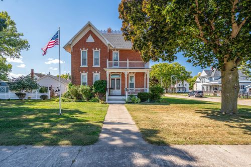 704 River St, Sabula, IA, 52070-8050 | Card Image