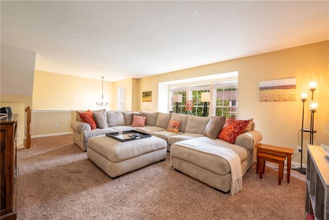 113 Unity Sq, Townhouse with 3 bedrooms, 3 bathrooms and 2 parking in Unity Twp PA | Image 8