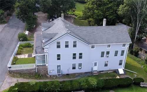 8 Highview Ave, Hope Valley, RI, 02832-1715 | Card Image