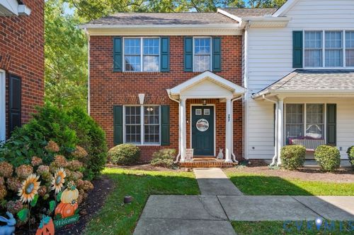 297 Robinson St, Ashland, VA, 23005-2044 | Card Image