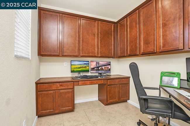 Office | Image 11