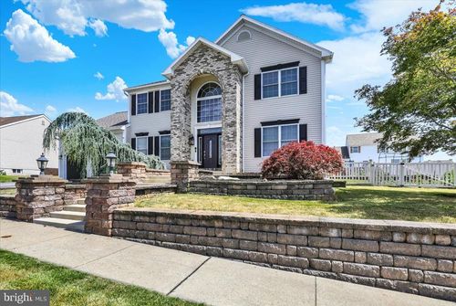 22 Shelly Dr, SINKING SPRING, PA, 19608-8978 | Card Image