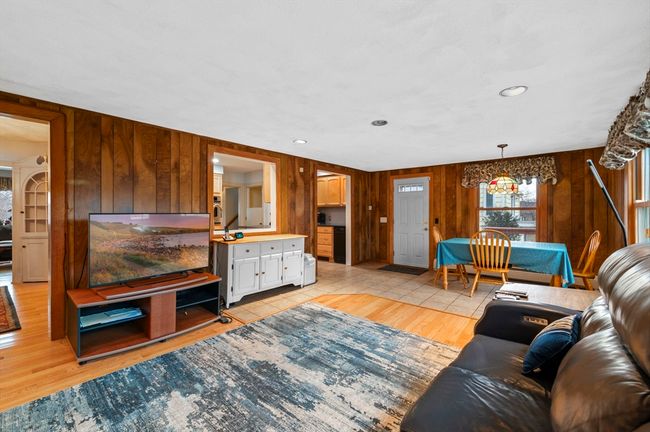 23 Hillcrest Rd, House other with 4 bedrooms, 2 bathrooms and 1 parking in Marblehead MA | Image 20