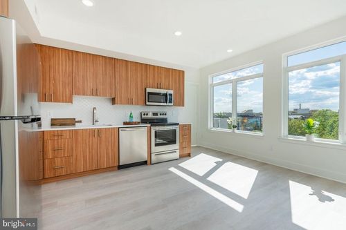 1b401-833 Wharton St, PHILADELPHIA, PA, 19147-5082 | Card Image