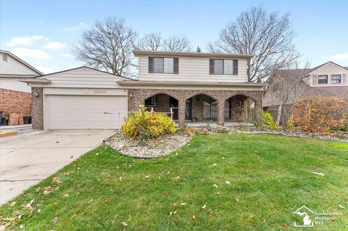 20630 Maplewood Ct, Riverview, MI, 48193-7942 | Card Image