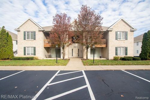 unit-6-12249 S Crystal Waters Dr, Holland, MI, 49424-7254 | Card Image