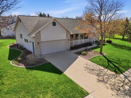 612 Westlawn Drive, COTTAGE GROVE, WI, 53527 | Card Image
