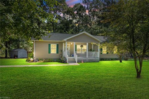 170 Garrett Ln, Thomasville, NC, 27360-0639 | Card Image