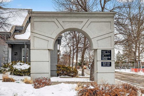 24-5616 14 Ave Sw, Calgary, AB, T3H3P9 | Card Image