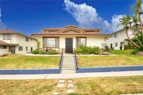 3504 Rainbow Ln, Highland, CA, 92346-2514 | Card Image