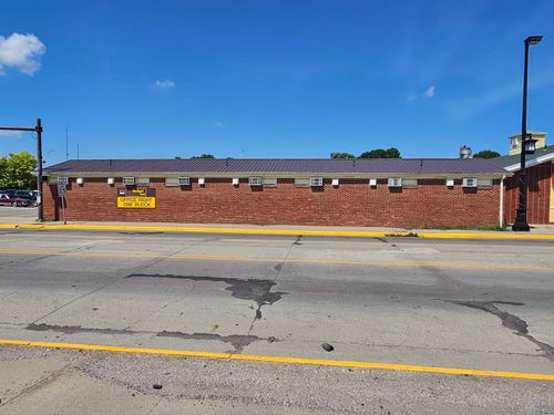 1215 Dakota Ave, South Sioux City, NE, 68776 | Card Image