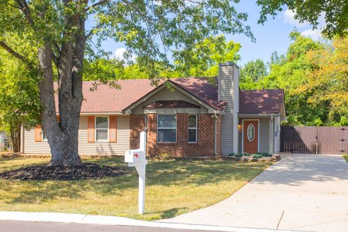 333 Raindrop Ln, Hendersonville, TN, 37075-2423 | Card Image