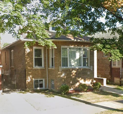 7949 S Aberdeen St, Chicago, IL, 60620-3049 | Card Image