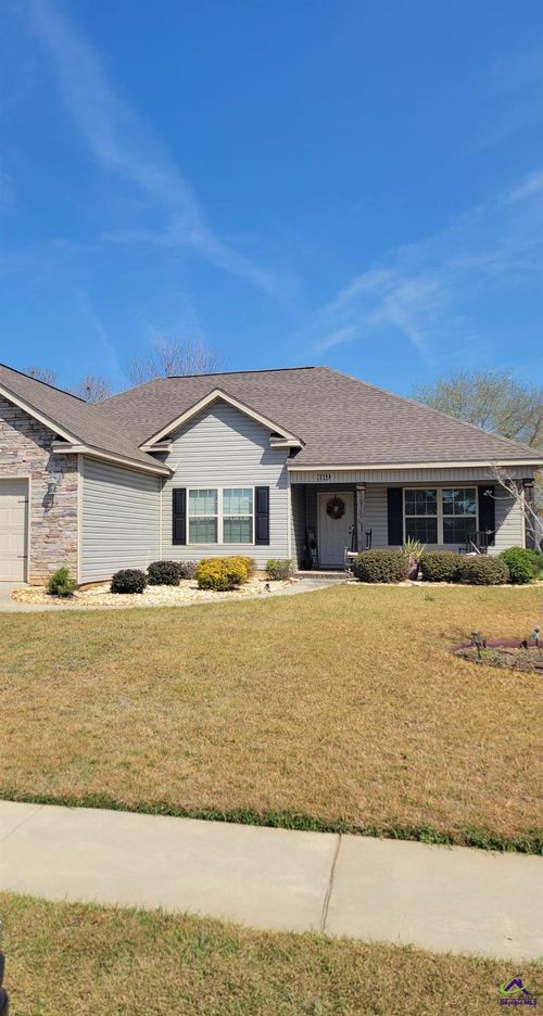 319 Gibson Cir, Kathleen, GA, 31047-2379 | Card Image