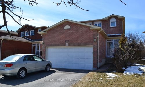 228 Bernard Ave, Richmond Hill, ON, L4S1E2 | Card Image