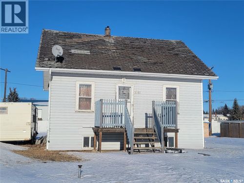 5205 Press Ave, Macklin, SK, S0L | Card Image