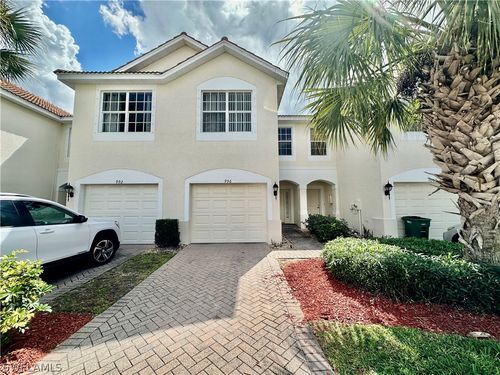 71-996 Hampton Cir, NAPLES, FL, 34105-4823 | Card Image