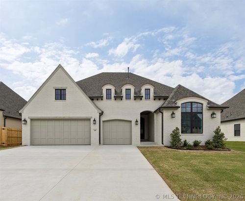 690 E 149th St S, Glenpool, OK, 74033-4464 | Card Image