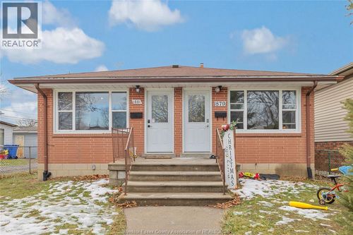 1879-81 Ford Blvd, Windsor, ON, N8T2E2 | Card Image