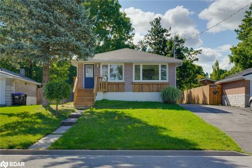 263 Scott St, Midland, ON, L4R2M7 | Card Image