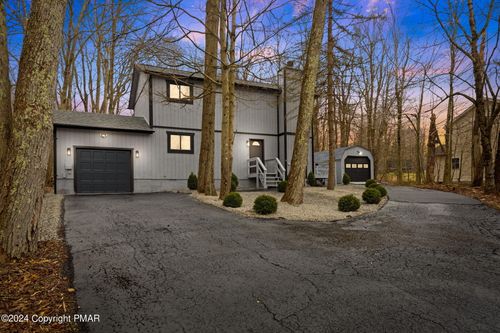 311 Panther Rd, Tobyhanna, PA, 18466-9205 | Card Image