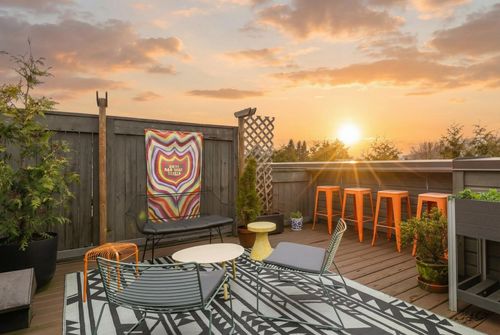 305-2001 Balsam St, Vancouver, BC, V6K4L6 | Card Image