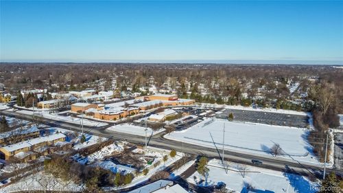 unit-109-31993 W 12 Mile Rd, Farmington Hills, MI, 48334-3632 | Card Image